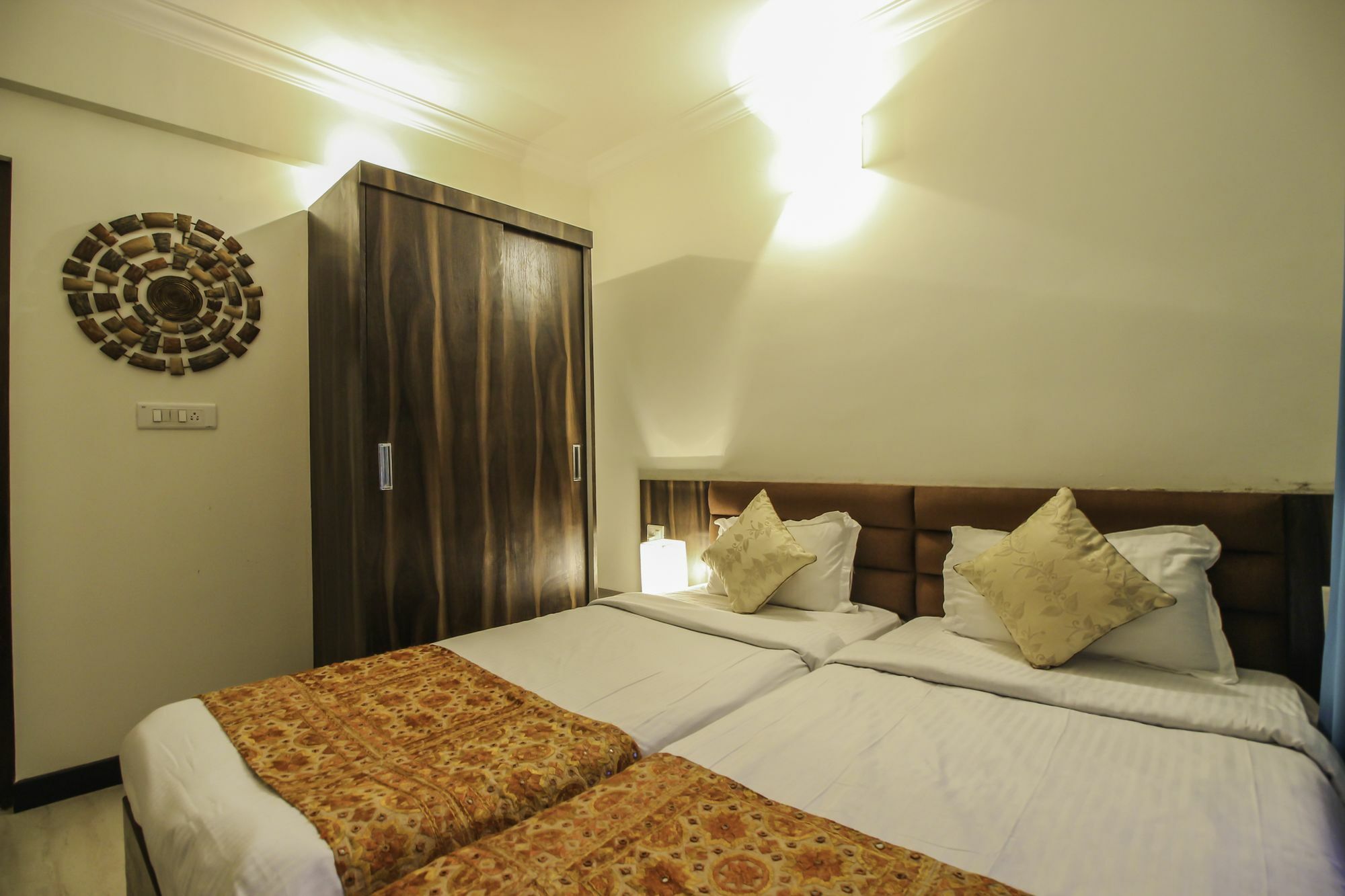 Oyo 10801 Home Pool View 2Bhk Siolim Bagian luar foto